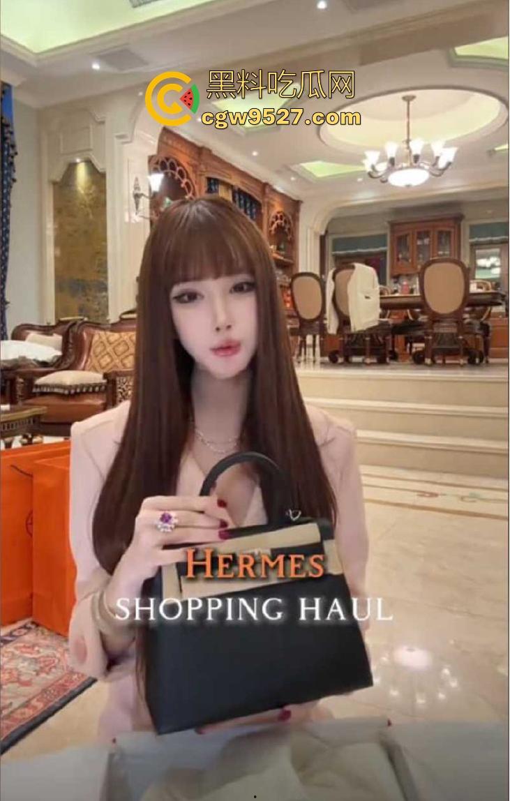 抖音极品网红【月亮Vera】榜一福利视频曝光，擦边自慰，钱财性欲双丰收，反差婊天花板！-2