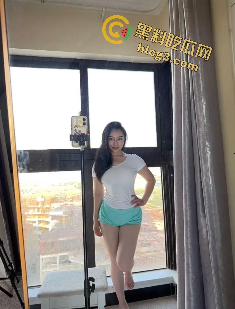 【震撼泄漏】抖音博主徐香香极品美臀全裸视频曝光，挑逗劲爆无法抵挡！-7