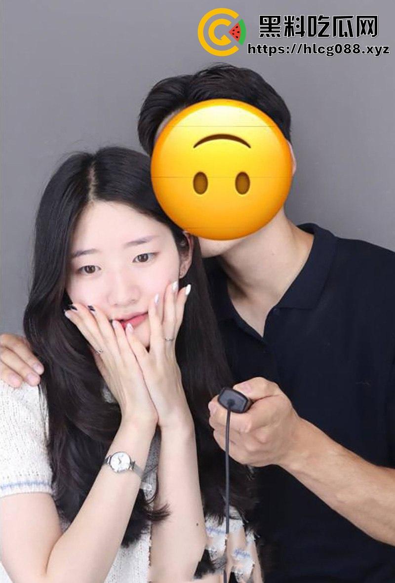 韩国01年嫩妹【金美惠】蜜月性爱视频泄密，粉嫩馒头逼大白臀被绿帽老公曝光，人间尤物变全网精盆！-1