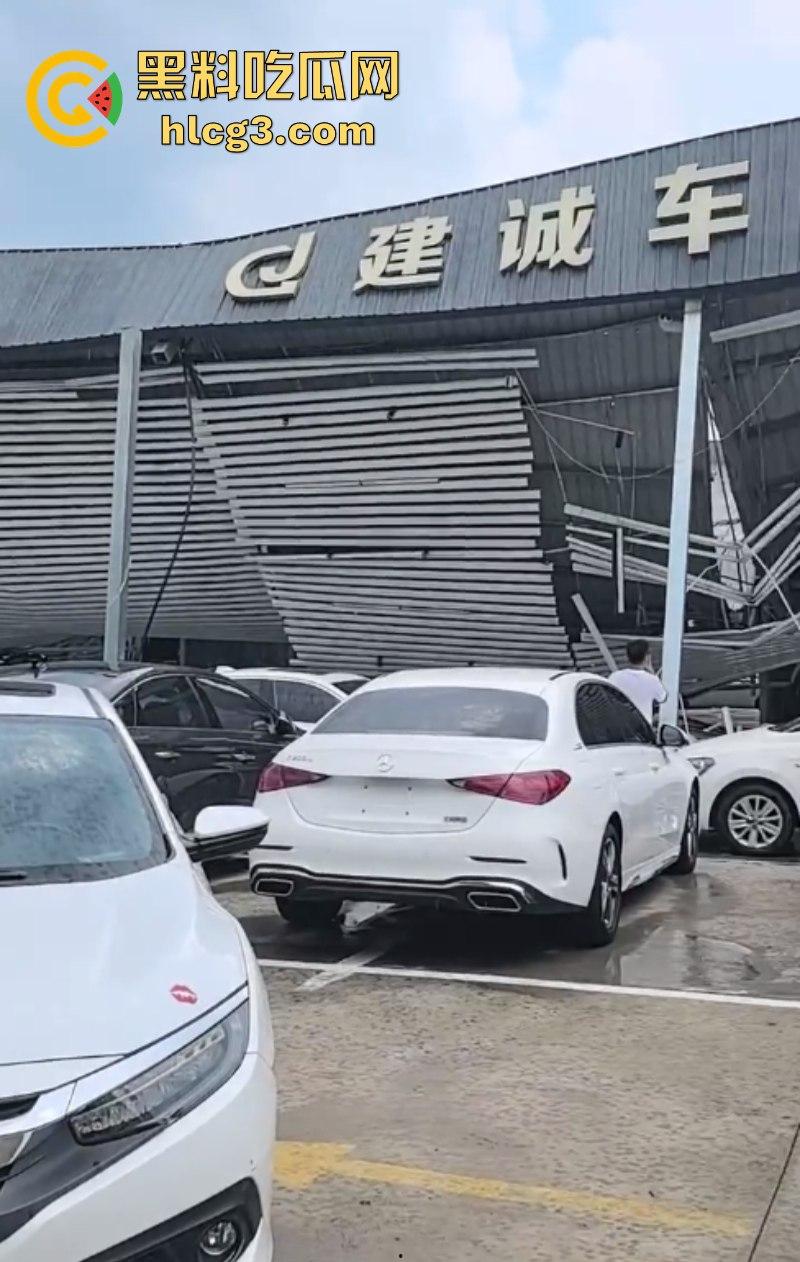 一觉醒来 天都塌了!宜宾市上江北二手车市场垮塌!精品车成了事故车!-5