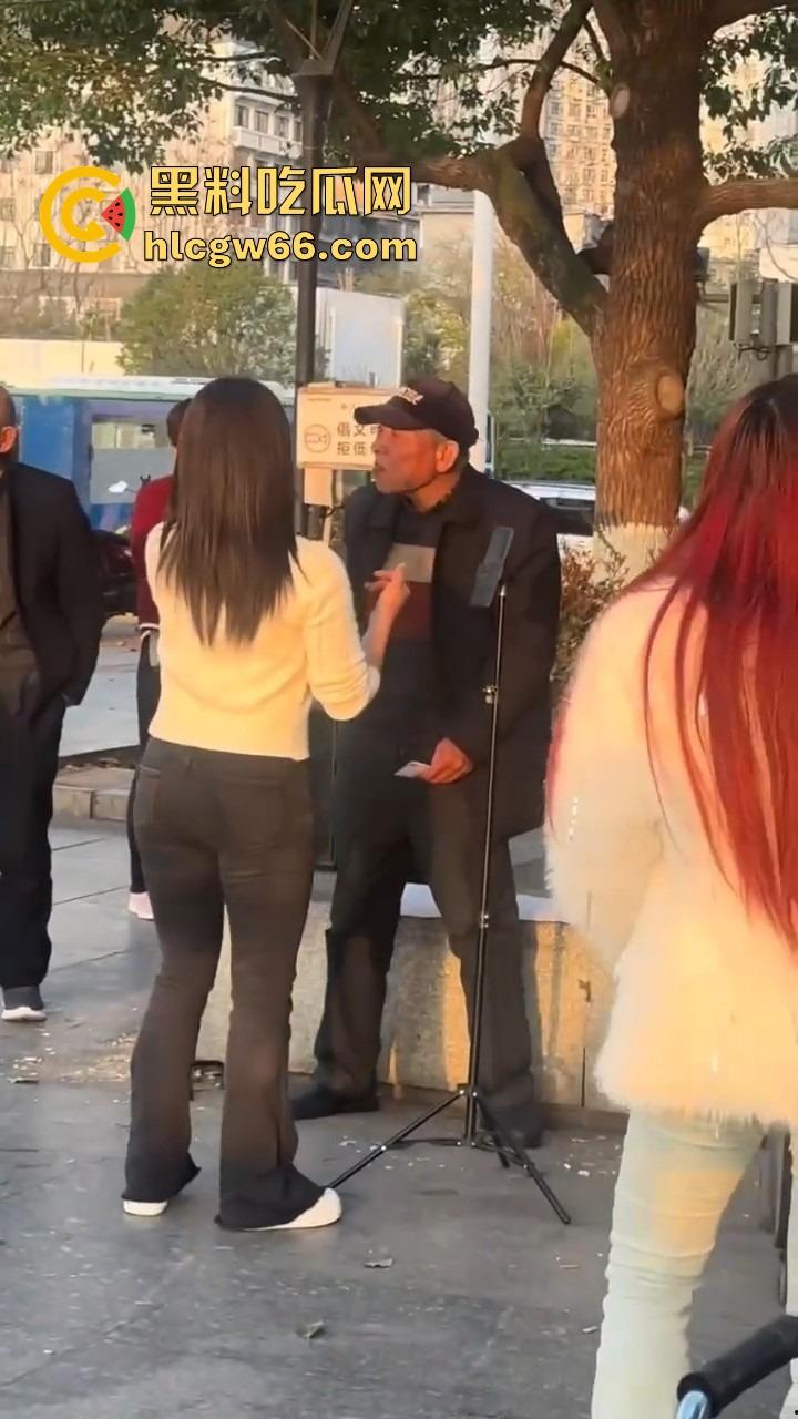 山西晋城榜一大哥线下打赏真实版拒绝中间商，拒绝平台抽成主播秒送身，钱花在刀刃上！-4