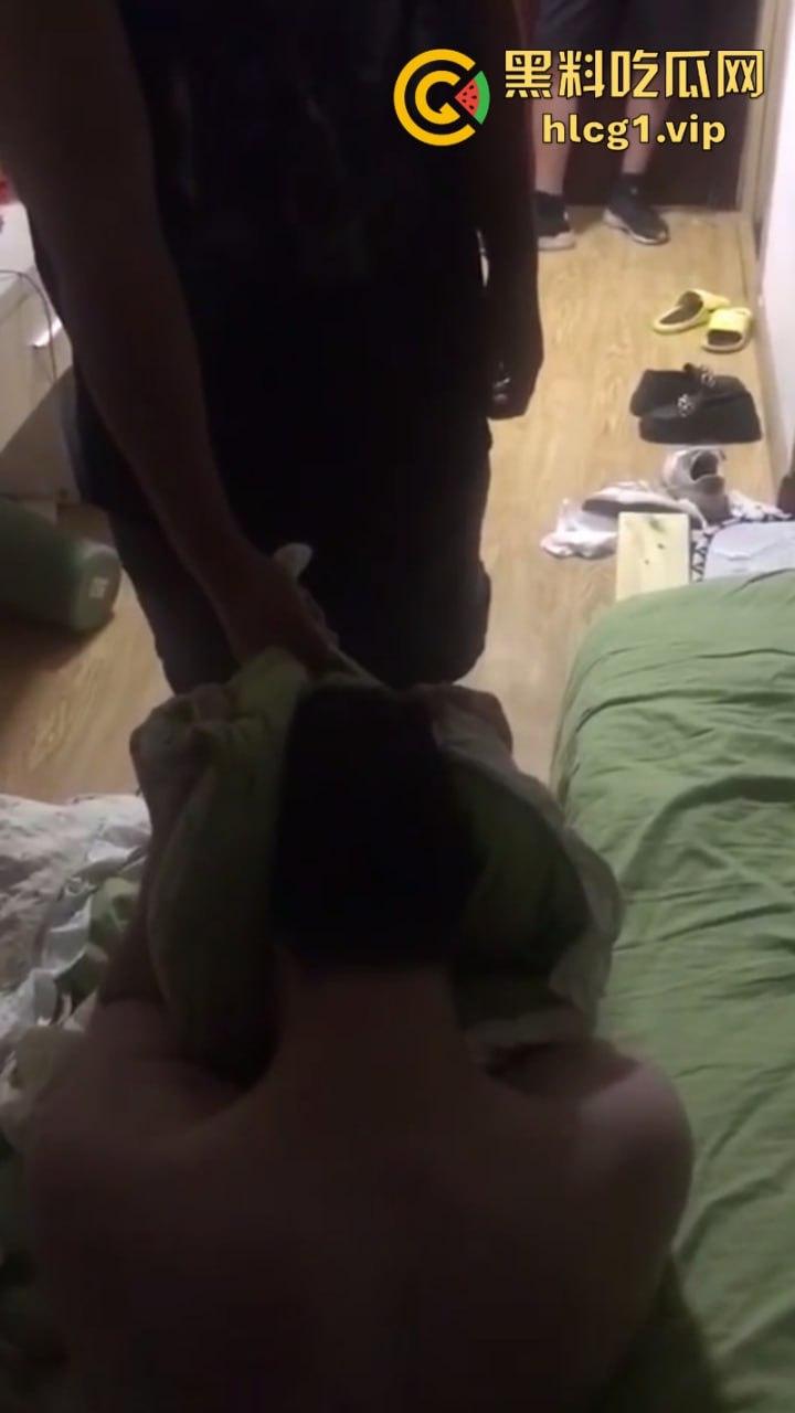 家花不如野花香!真实捉奸合集 堵在房间不管男女先暴打一顿!-12