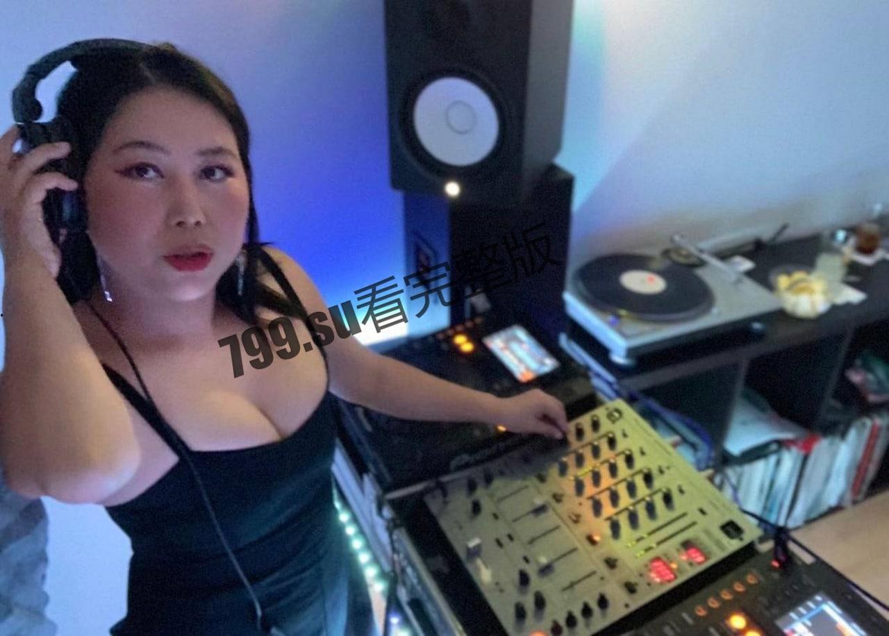 洛杉矶湖南女老赖 刘娇 在越南游玩被男友当街捅死 因欠债肉偿 附被捅监控和肉偿视频-4