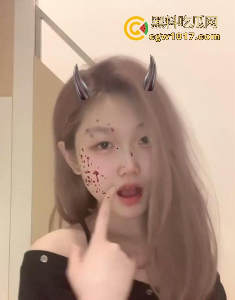 soul约炮反差魅魔学生妹【黎雯晶】 不雅视频流出,各种淫技无师自通,扮护士装女仆拍淫片!-1