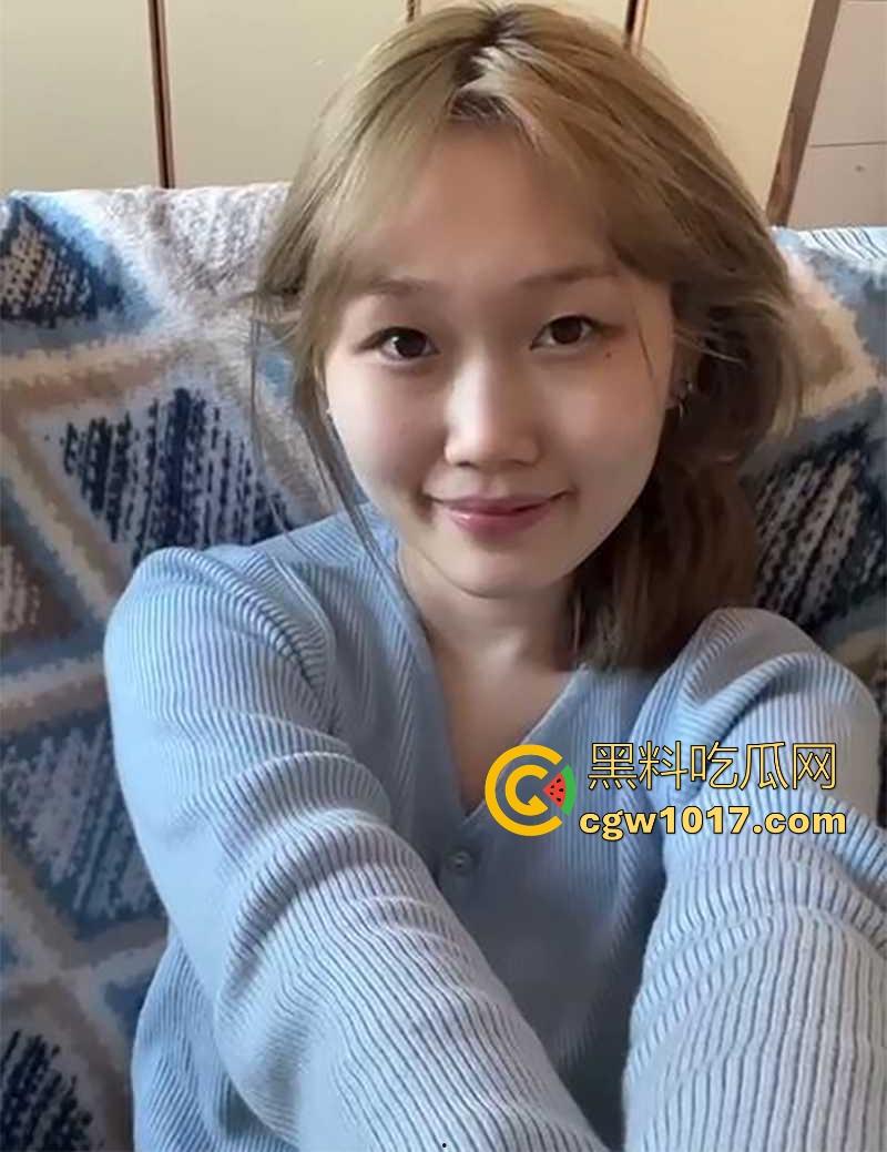 soul约炮反差魅魔学生妹【黎雯晶】 不雅视频流出,各种淫技无师自通,扮护士装女仆拍淫片!-2