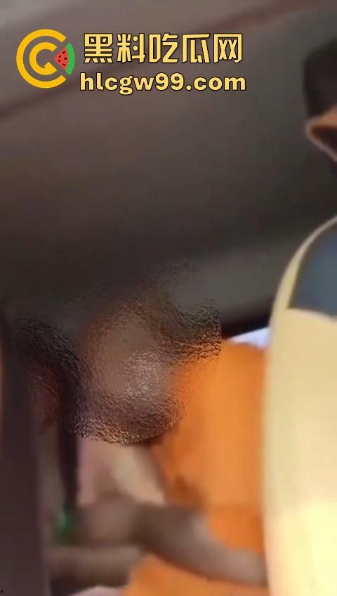 印度女子前往做朝拜时,在出租车内被僧人强奸,印度总能创造神话,不是僧人都戒色了吗?-4