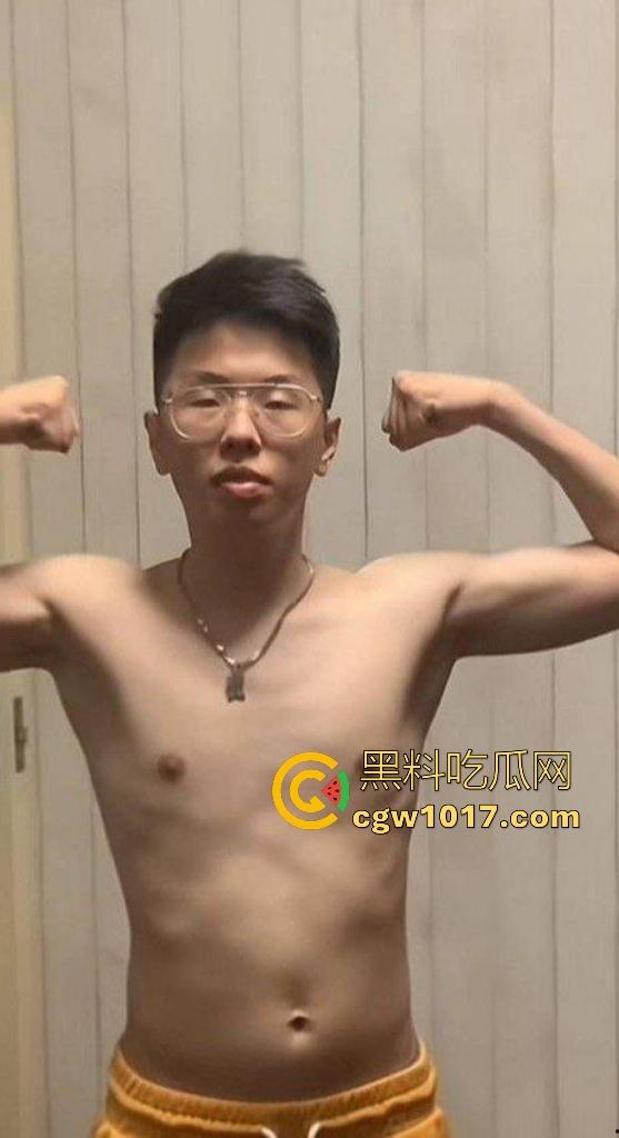 说唱歌手【米其林】出轨DQ兔怀孕，前有渣男隐瞒女友5年被DQ兔曝光，后有DQ兔前男友曝光还和曹万江有关系！-9