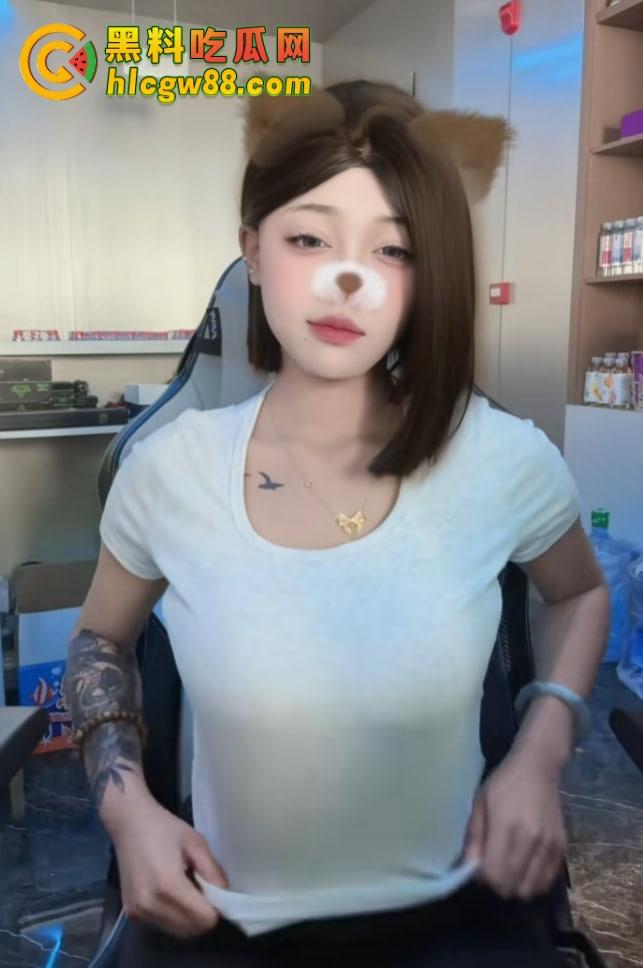 抖音河北顺平台球会所保定巨乳混血女前台『陈稳』充卡送逼充值越高操得越爽，楼下小巷直接操！-12