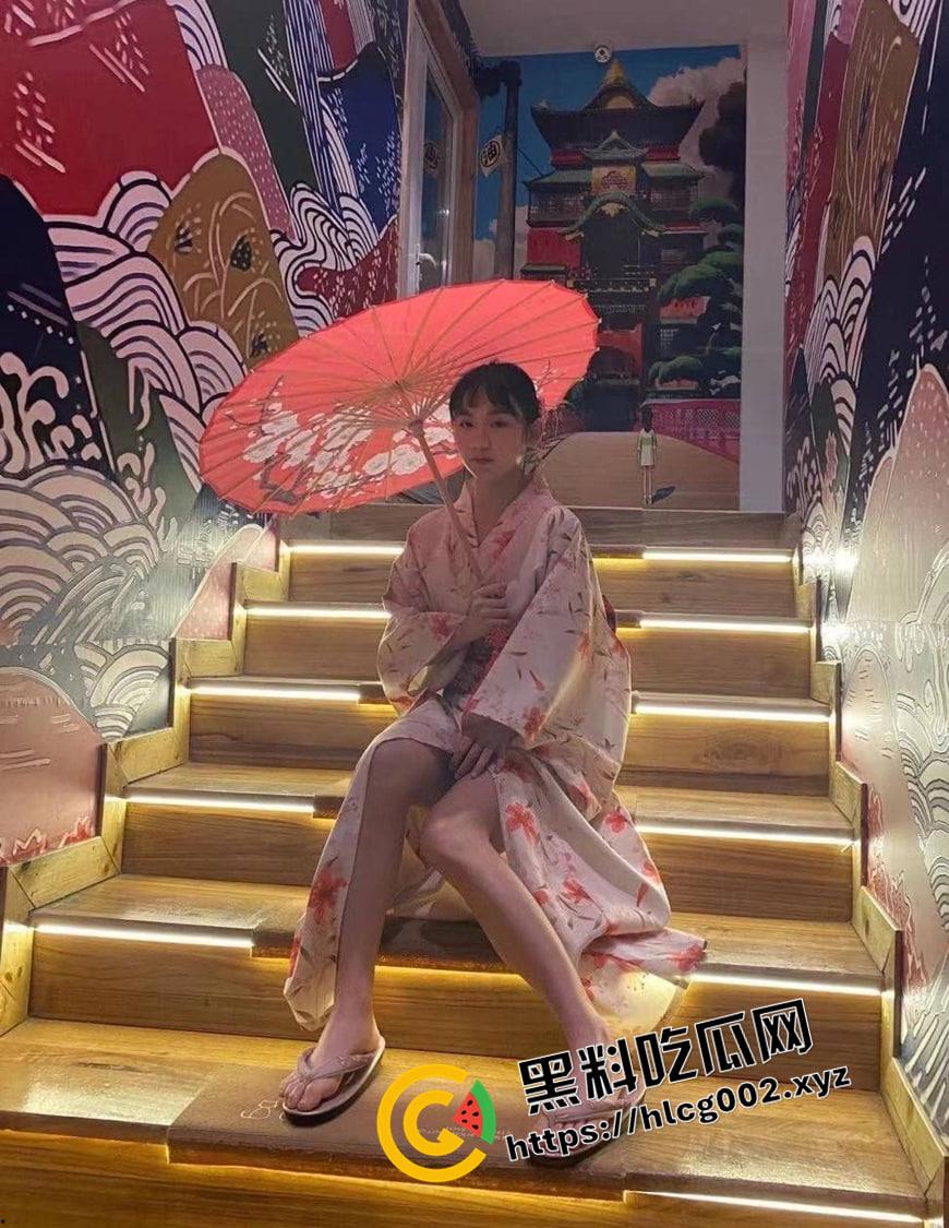 印象足拍付费流出!甜美在校学妹的美脚足交 笑起来哥哥的心都花了 赶快把大屌塞进嘴里-9