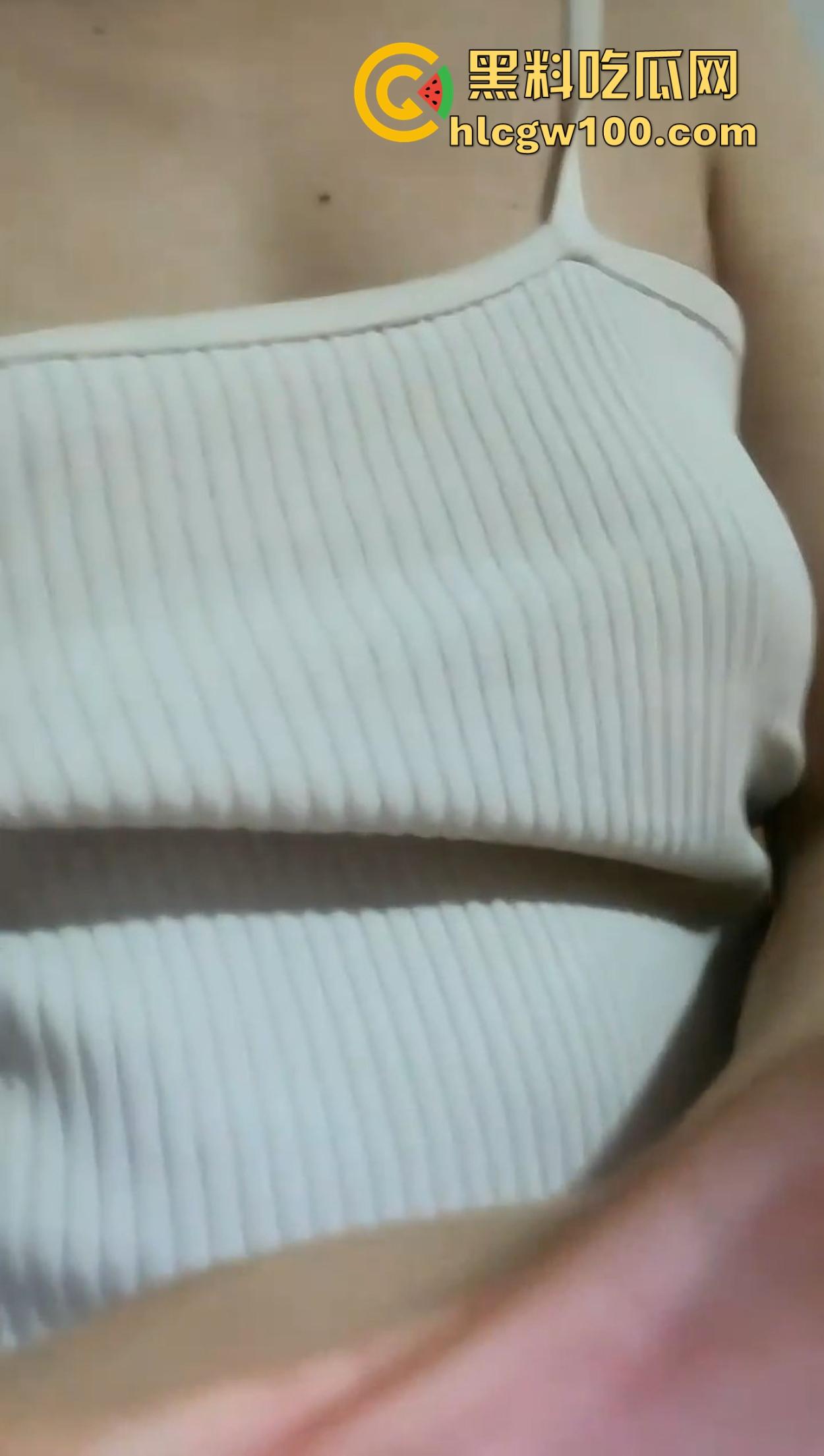 河北瓜友爆料前女友母狗本性,破处后解锁新世界,天天要操2次还背着出轨被操松了,舔逼都能感觉到刚被干过!-6