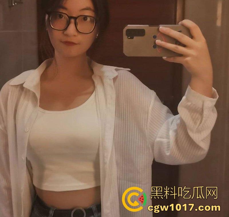 广州电商白领【魏文然】婚内出轨，良家少妇性瘾极强 ，露脸被暴操爽到浪叫震天，从职场精英到私下放荡！-5