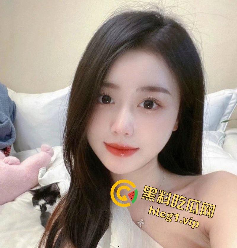 终于搞定小姨子！自带情趣制服，中途男朋友竟然查岗，这骚穴真是润得不行！-2