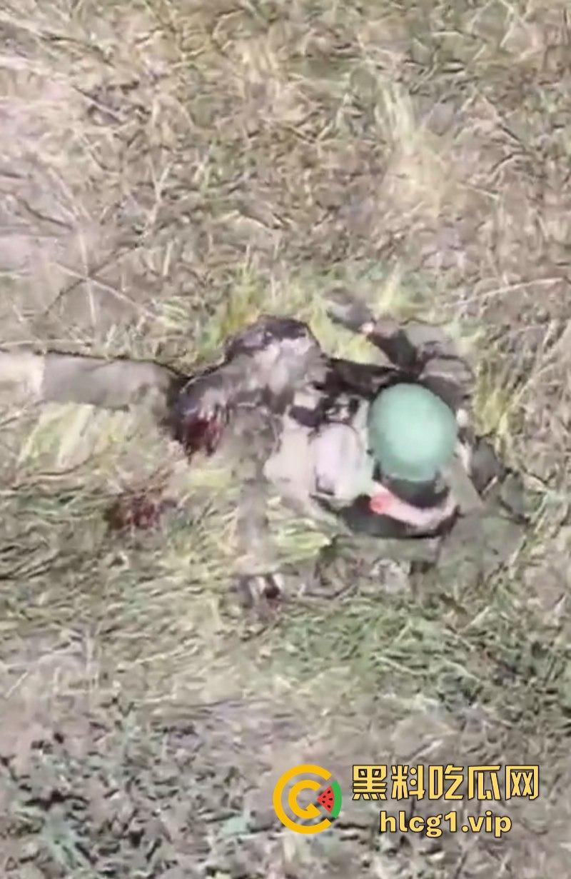 现实版的落地成盒！两名中国人加入俄军后第一天就双双阵亡！-8