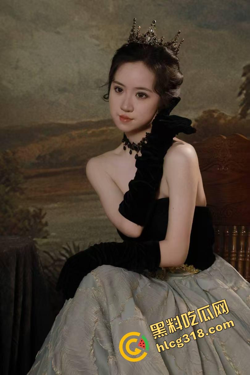 舔狗舔了三年舔成笑话,前女友『赵敏』装纯三年,嘴上说不想亲结果私下酒店含屌吞精!-5