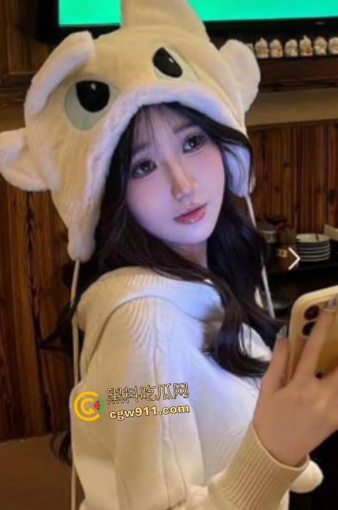 上海交大反差校花【李青汇】,瘦弱身材学生妹骑乘富二代大屌狂摇不止,技术骚浪到让人鸡巴爆炸!-1