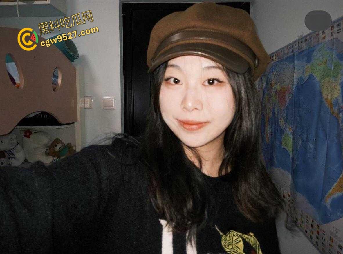 福建师范大学音乐系【叶欣怡】，专约高端局，普通渣男看不上要约就约网红，这大奶子梦中炮架啊!-4