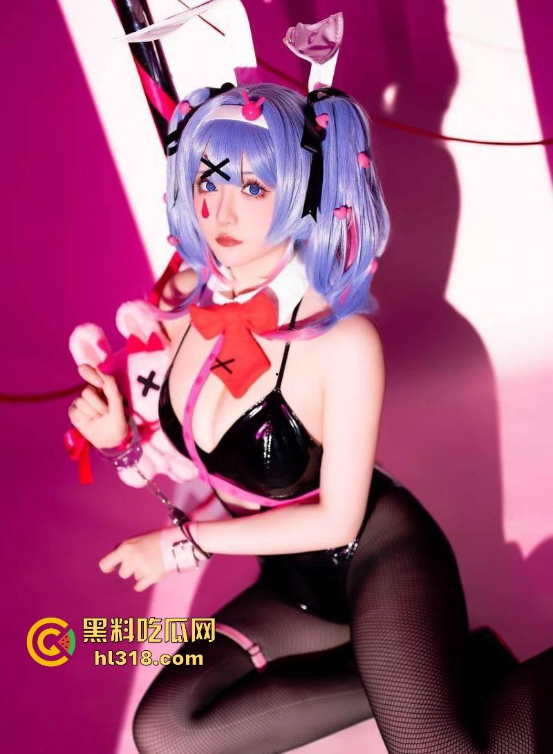 二次元福利coser【星之迟迟】最新之作，化身初音未来女战士，长腿黑丝诱人无比，大尺度拍摄，极致诱惑！-6