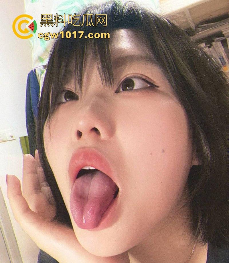 高颜值反差淫荡学生妹，约炮大屌猛男，露脸深喉吞大屌，榨干金主每一滴快感，引爆无尽快感！-6