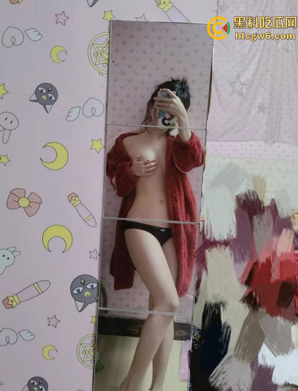 全网疯求，浙江清纯可爱网红【MIKU白】自拍性爱1分34秒视频被曝光，精选网红系列。-7