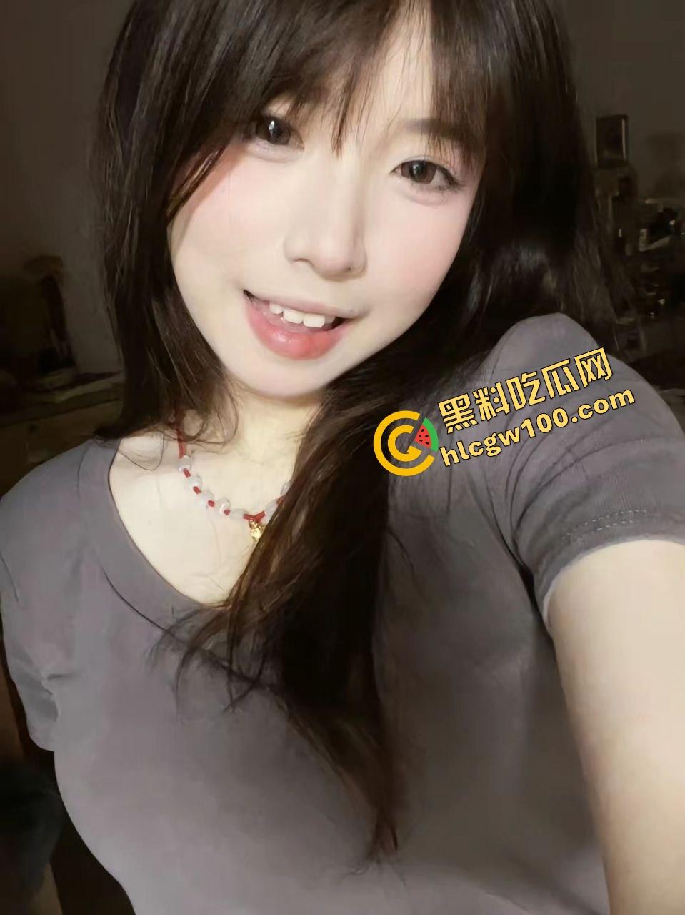 昆明医科大学清纯反差骚婊【李雯婷】发骚自拍揉搓雪白大奶，酒店全裸边追剧边爆干！独家曝光流出！-2