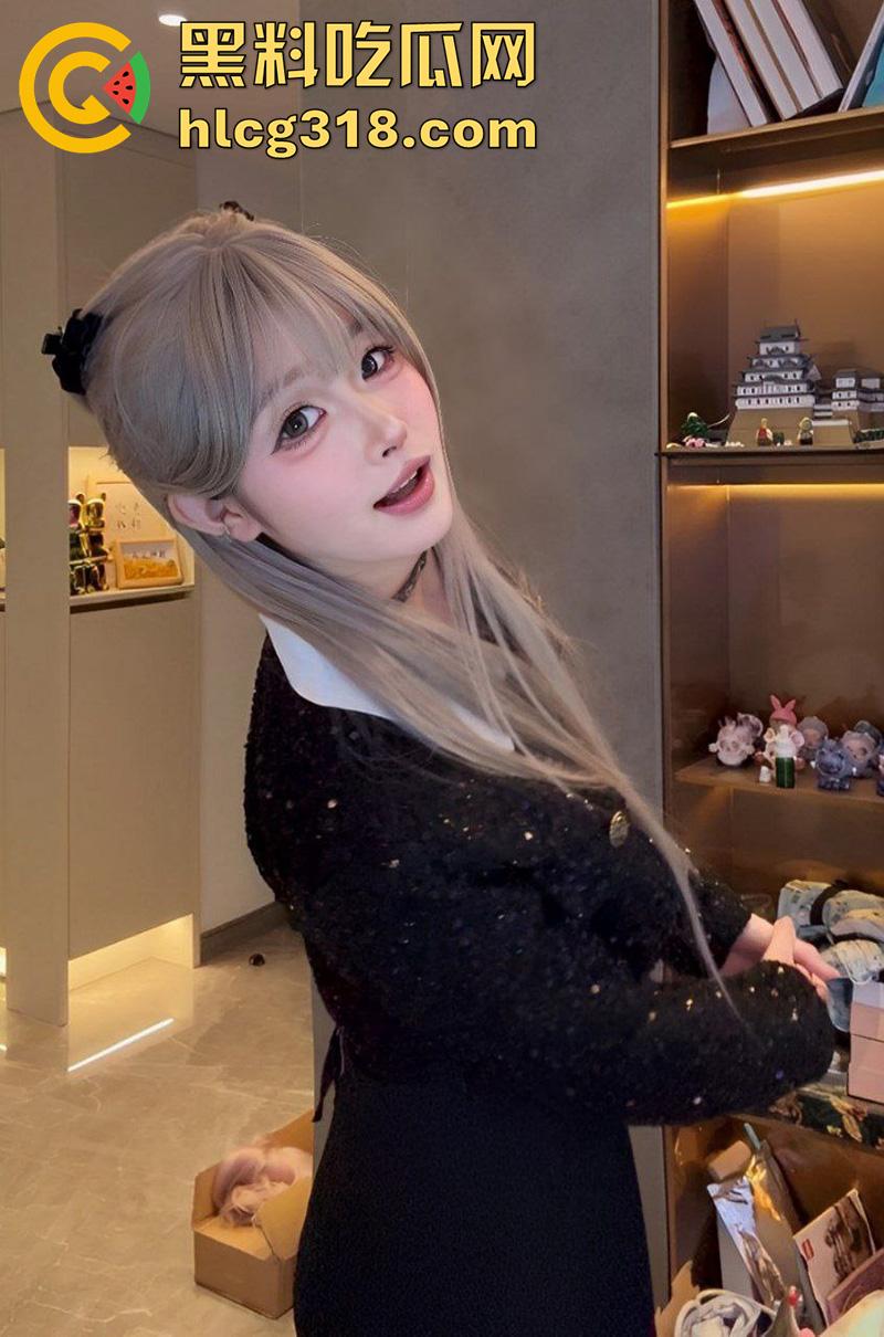 顶级尤物福利姬【小屁大王】屁小六,罕见做爱视频流出,各种逼脸同框视角,绝对的人间尤物啊!-1