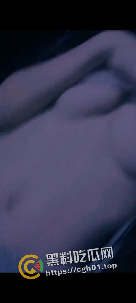 东莞实验中学女高中生网调视频遭流出 稚嫩得小妹妹羞涩的展示娇胸 这就是青春得味道嘛-4