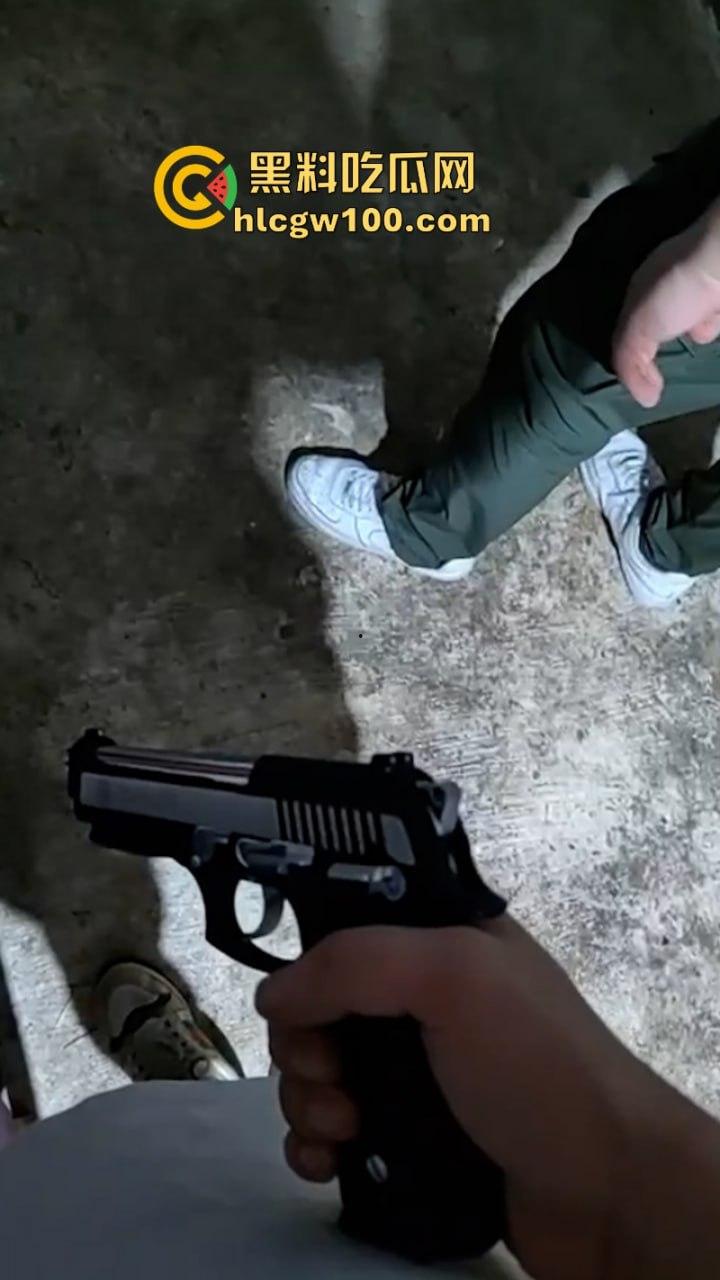 电棍烤肉天天有 鞭打枪击家常饭 东南亚园区猪仔真实生活实况流出-5