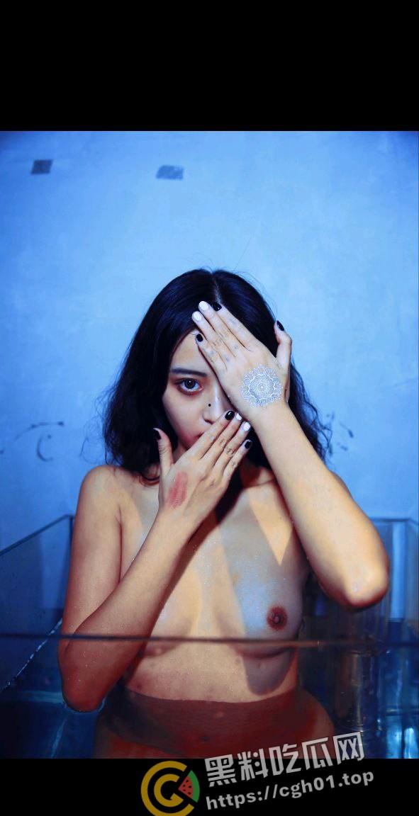 开盒福利姬【茂木希子】盛世美颜 玲珑胴体 媲美阿朱的存在 个人信息全曝光-5