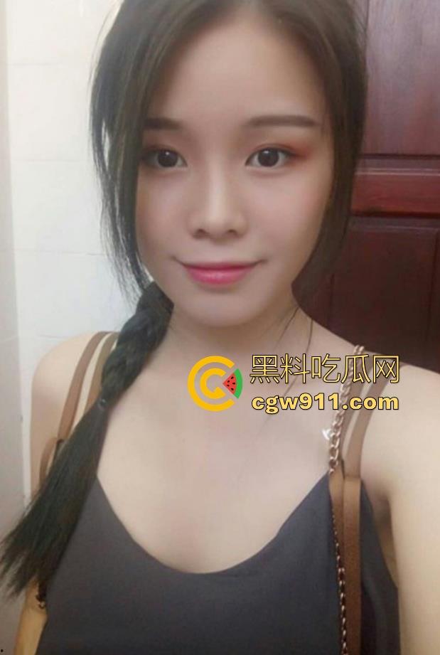 广州外企白领高管【沈佳奕】跟男友自拍啪啪流出,口交深喉吞精,一线天白虎嫩穴猛插,直接看射了!-2