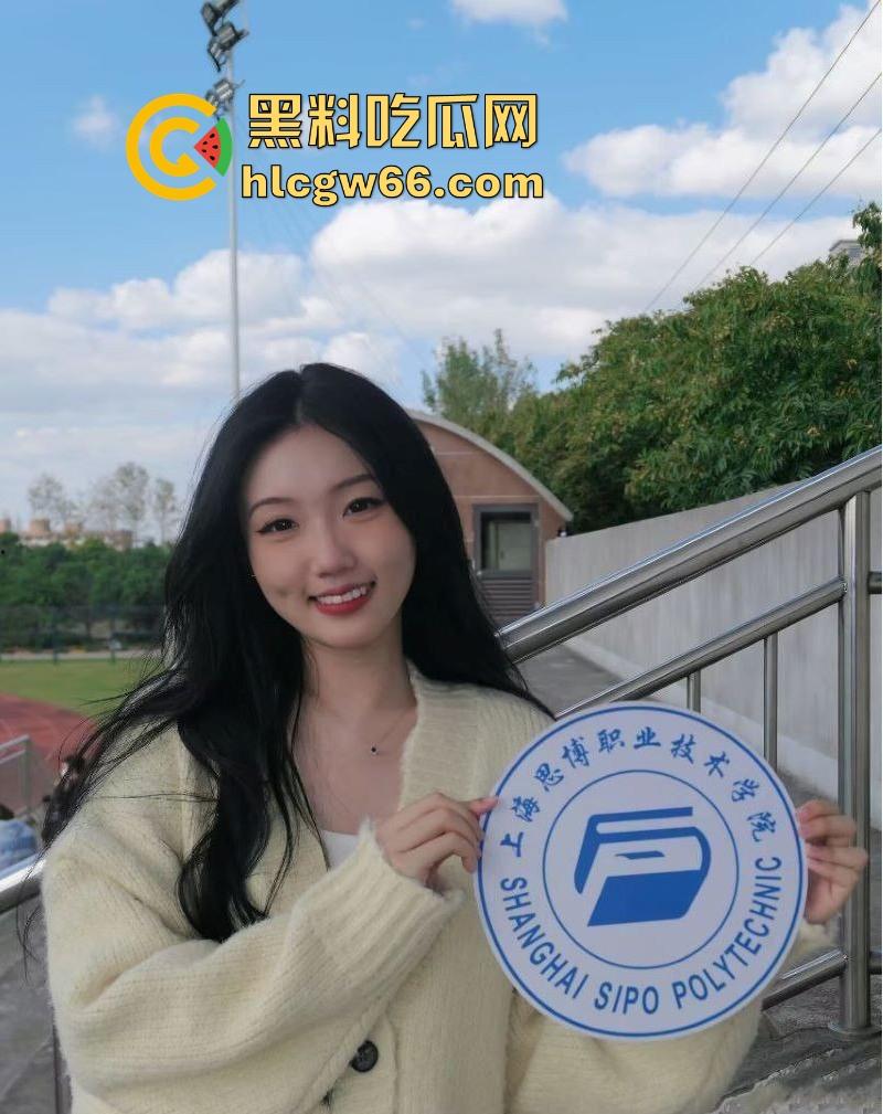 上海实习护士【葛欣怡】性爱视频曝光 极品身材尤物被操的满脸潮红 蜜穴灌满浓浓精液!-6