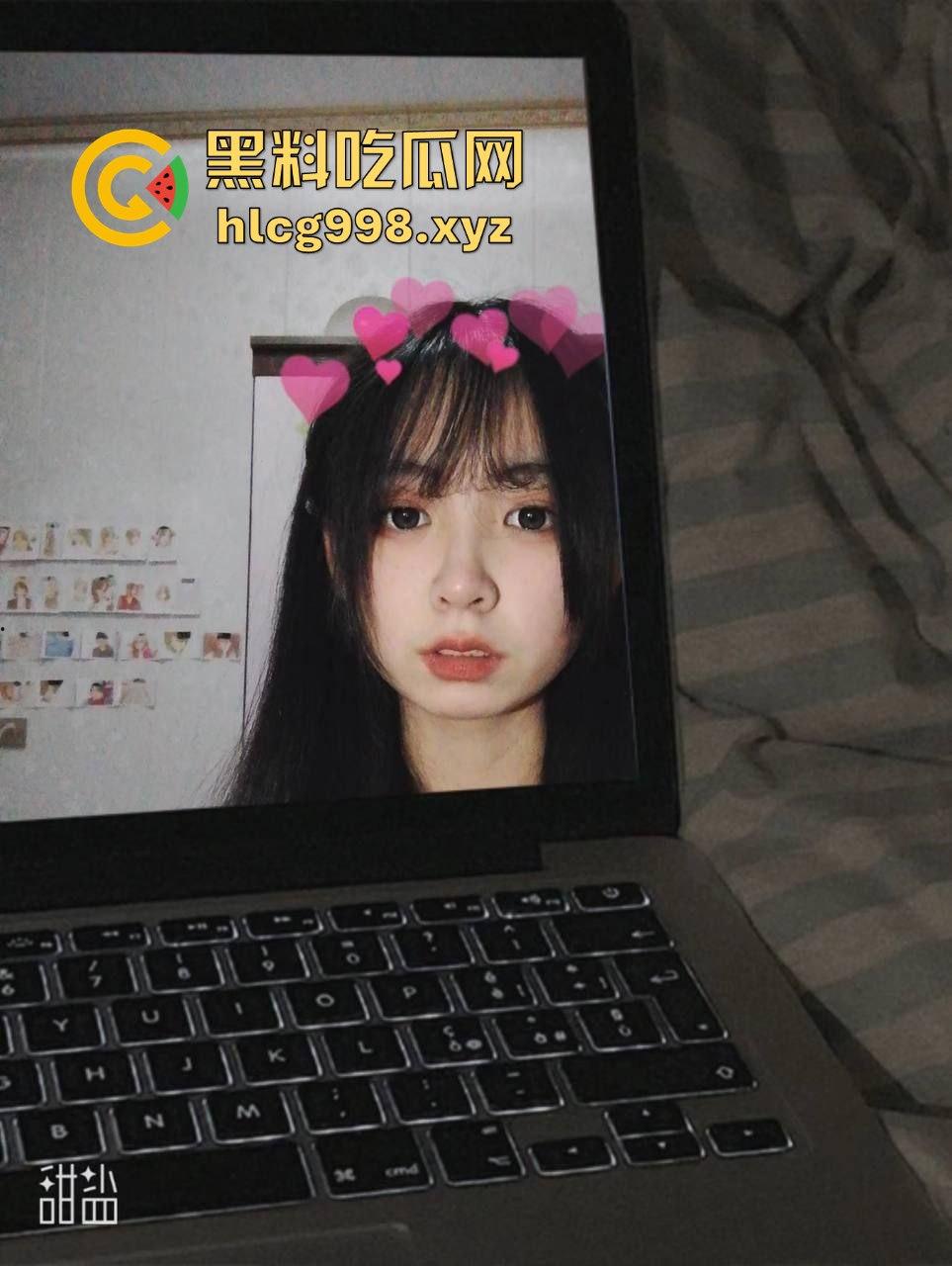 河北美院大一播音『张珊珊』口交视频泄漏!偷吃别人男友被挂校园墙,瓜友围观看看给这口活打个分!-11