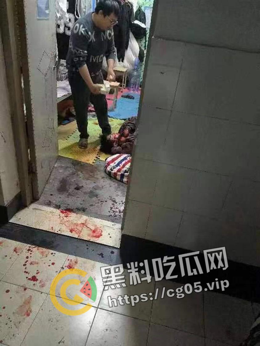 浙江中医药大学杀人事件!忍受不了舍友的吵闹将其抹脖后跳楼 留下遗书给父母 现场血腥画面流出-6
