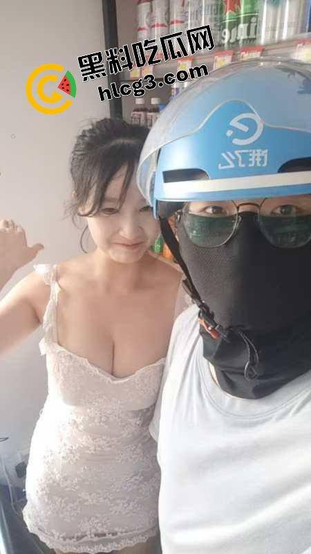 杭州打卡圣地!超市E乳老板娘 露奶经营店铺 双赢又双淫 警察都来打卡!-9