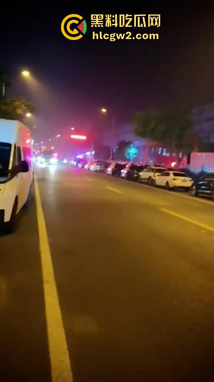 本不富裕的京东雪上加霜!江苏无锡京东自营仓突然失火被烧毁 双11快递滞发 损失惨重-5