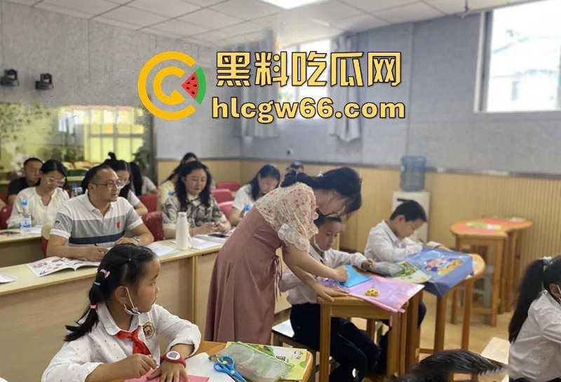 昆明先锋小学老师【缪青颖】知三当三性爱视频被曝 先进女教师竟是淫骚母狗!-9