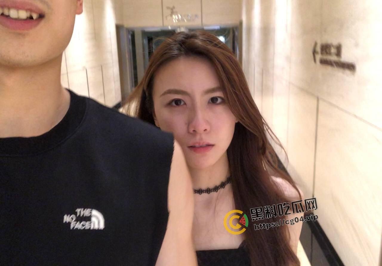 上海期货美女交易员【何麦伢】与男友啪啪视频及大量生活照流出 好几个角度看出妹妹已经生气了 好像目前受影响已经回广州-5