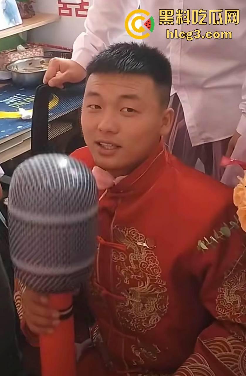 天下之大无奇不有啊!山西晋中抖音【果任儿】婆家人不给见孩子喝农药去世 丧礼办阴婚!-11