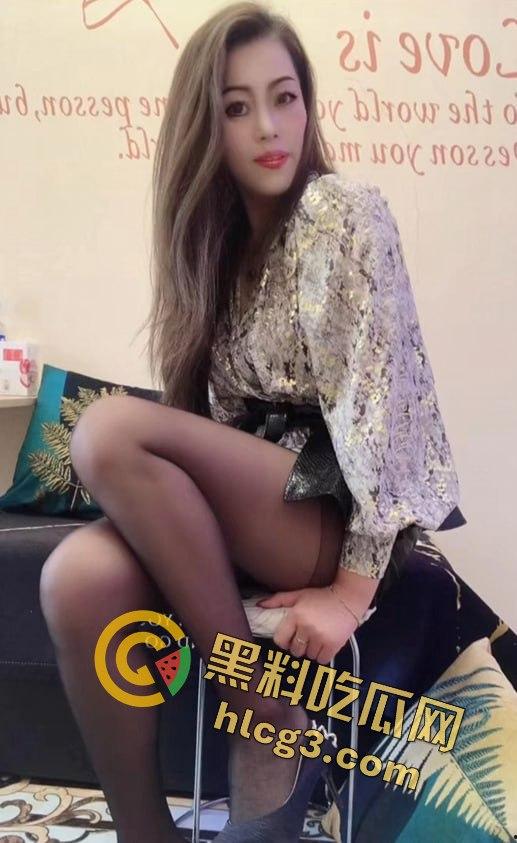 快手极品熟女『芙蓉姐』最新骚穴特写福利流出,舞者秀姐让人目瞪口呆!-8