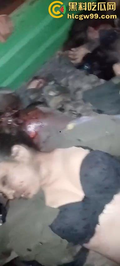 哥伦比亚武装冲突,现场死伤无数遍地尸体, 上万人流离失所!总统宣布: 进入紧急状态!-6