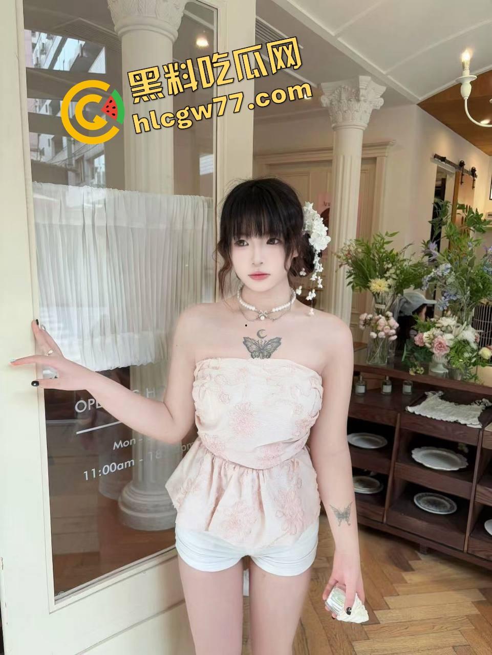 渭南骚气少妇『林曼曼』前戏自己做,三指齐插像搅拌机,还没开始就自己喷了,你行你上她可能不要你!-3