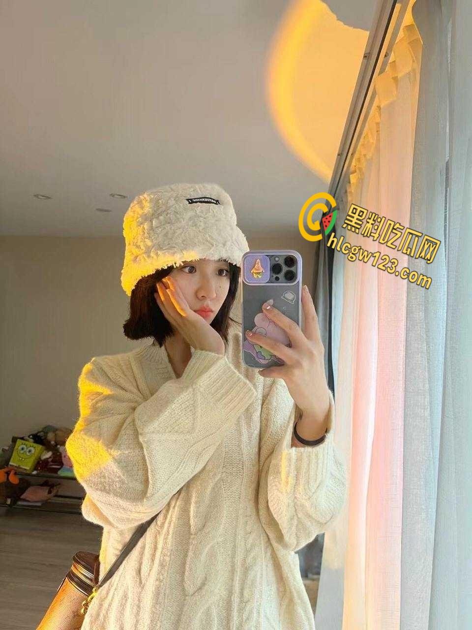 赣州师范科技学院【杨嘉婧】,青春期的身体就是躁动,粉逼都肿了嘴上还喊着我要!-4