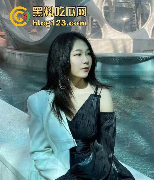 美国加州大学『赵敏璇』反差视频流出!清纯女神成了调教奴,SM抽打喝尿样样来!-1