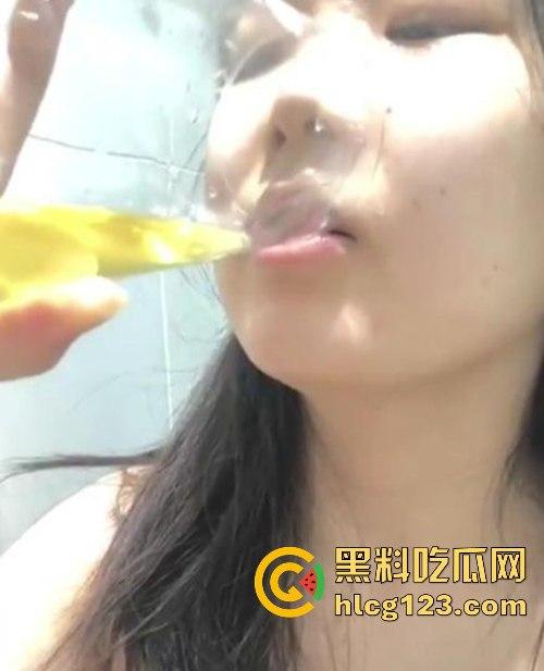 美国加州大学『赵敏璇』反差视频流出!清纯女神成了调教奴,SM抽打喝尿样样来!-7