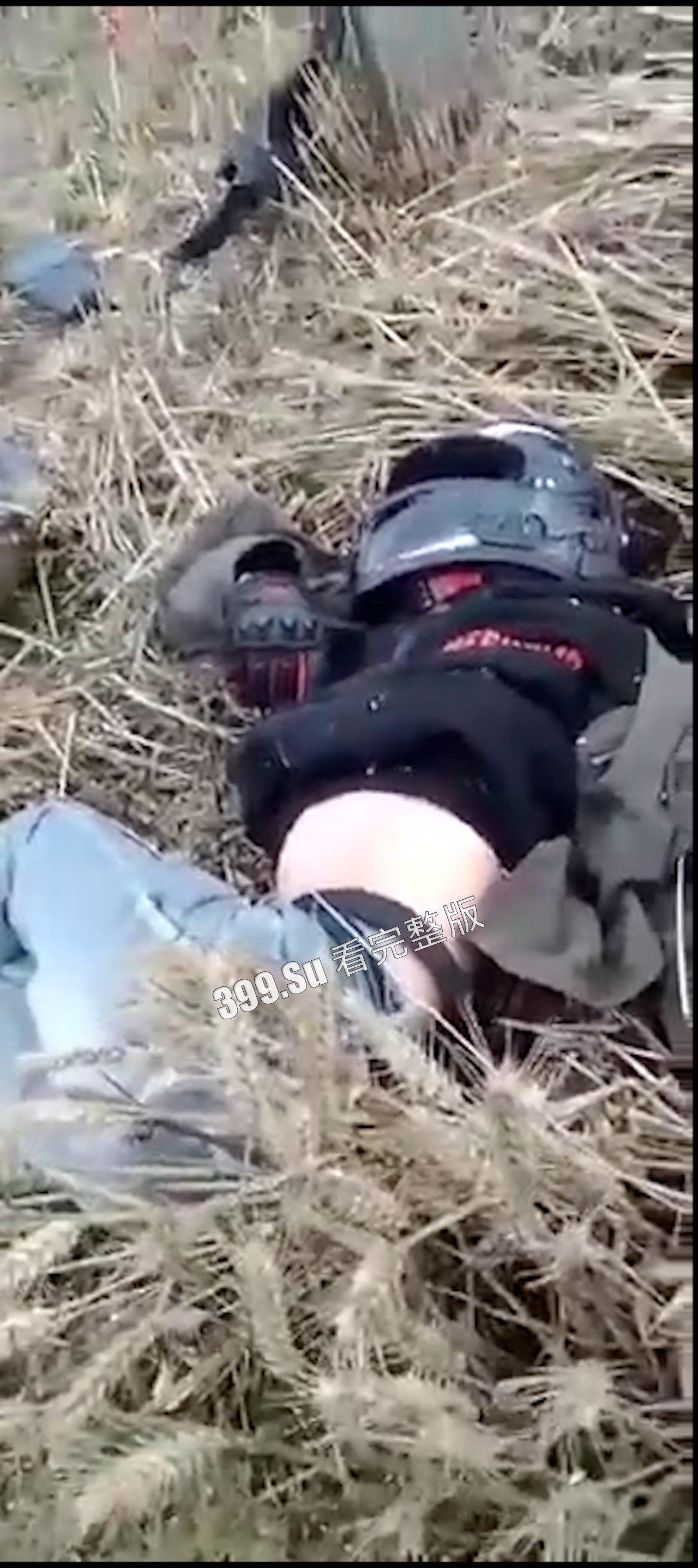 车祸现场  最近骑士们的运气可不太好，摩托车可遭老罪了-3