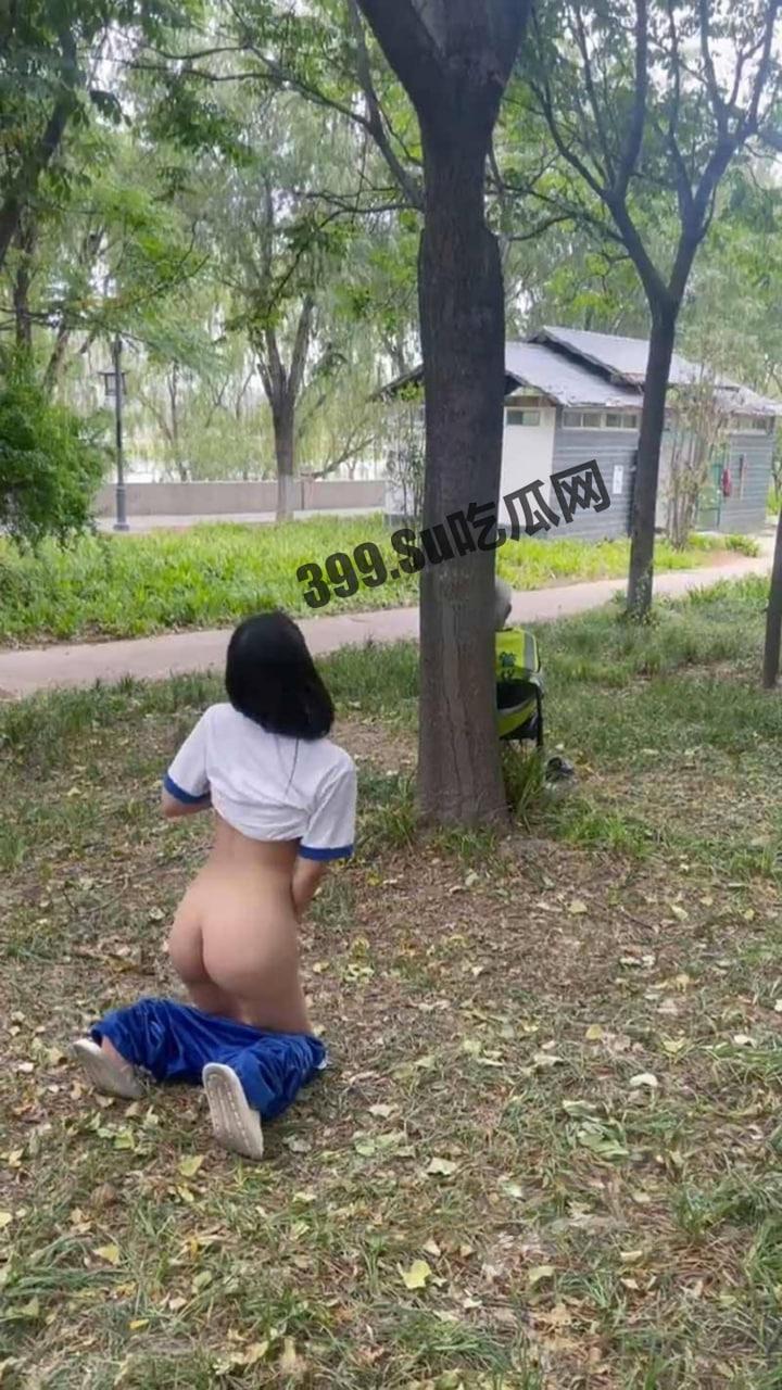 郑州七中 女学生玩暴露被同学偷拍流出-4