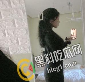 韩国清纯美少女与大哥激情车震 美妙酮体鲜嫩白虎 激勾G点 赤裸爆操输出 口爆小嘴满口精液!-3