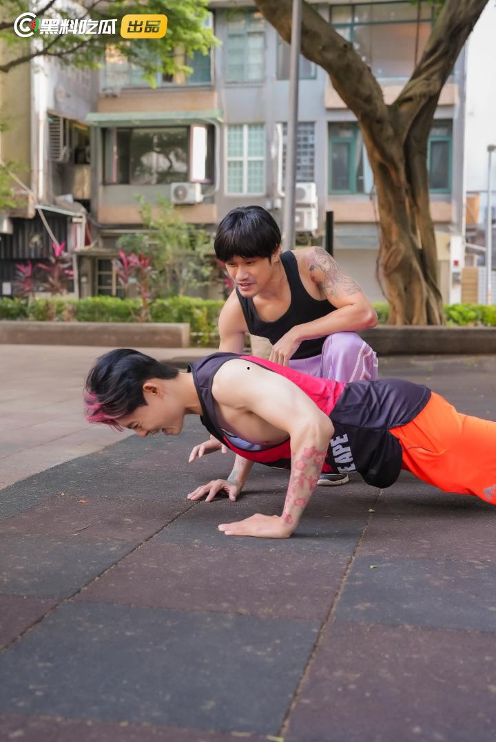 黑料吃瓜网出品-《江南第一小屌童锦程798&吴柳芳之花小龙&王老师爱情故事》第三集！-10