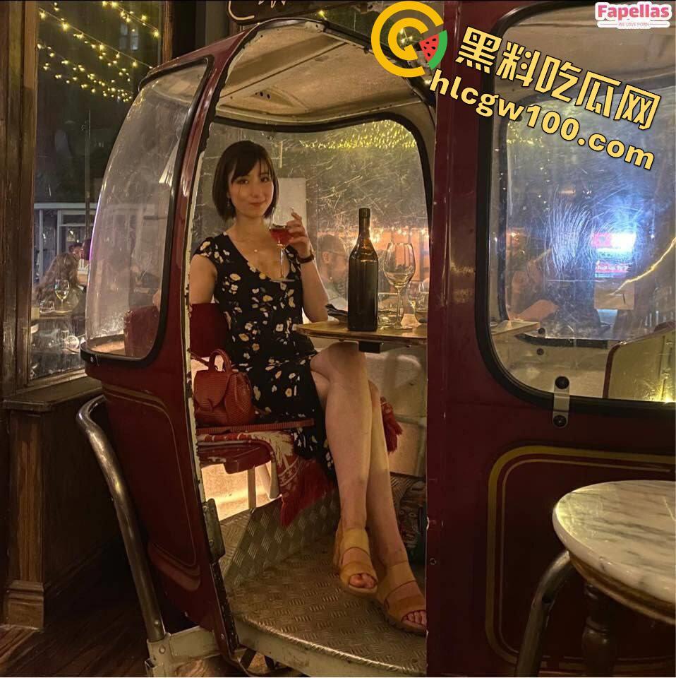 美国高盛副总裁千金【王佳怡】,口爆捅到胃里、吸蛋舔屁眼、精液洗脸重口色情影片流出-6