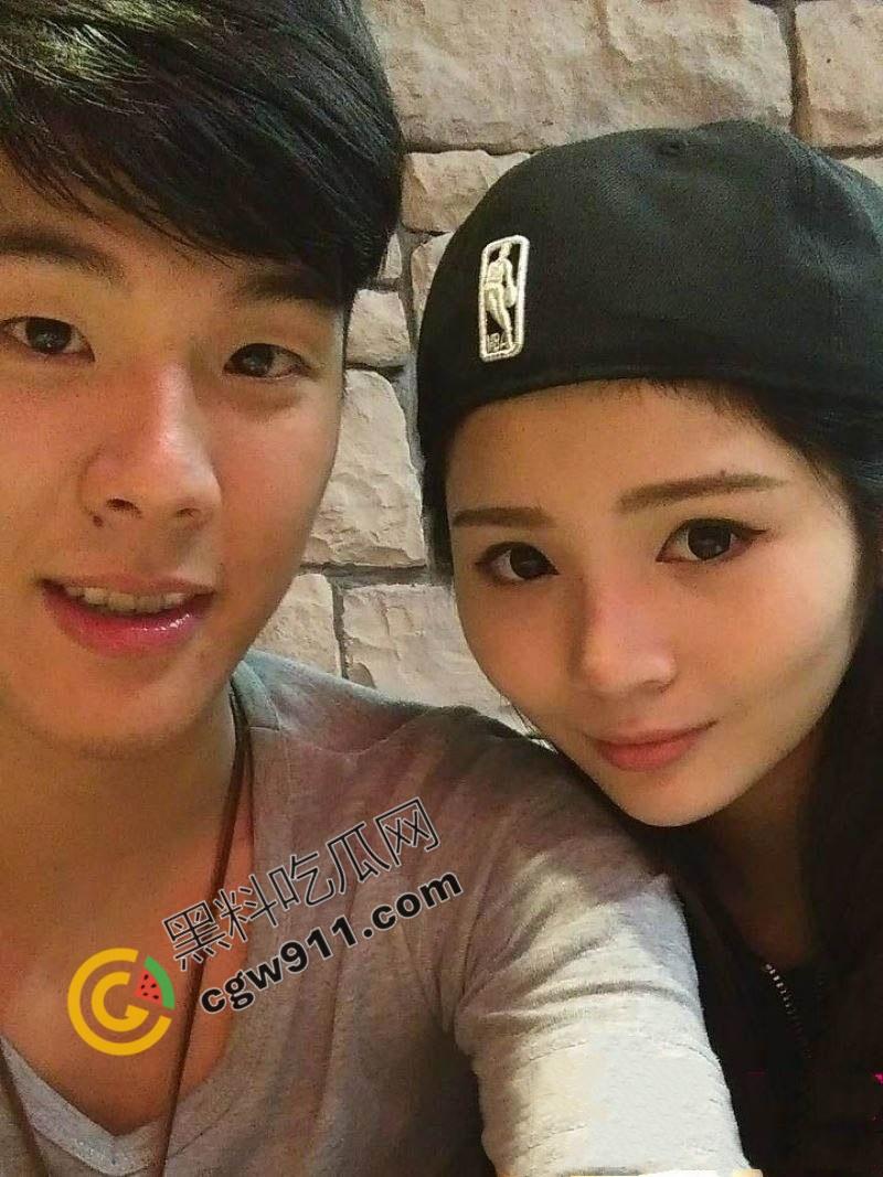 成都高冷御姐【李艺璇】不雅私照外泄引疯传!蒙眼捆绑调教,对镜头后入打桩,淫荡母狗完美展现-1