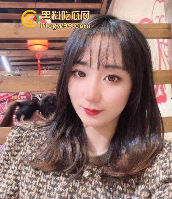 湖北大学研究生【封曦月】竟敢在私人影院强行猥亵，差点霸王硬上弓把人强奸，老板及时救场！-5